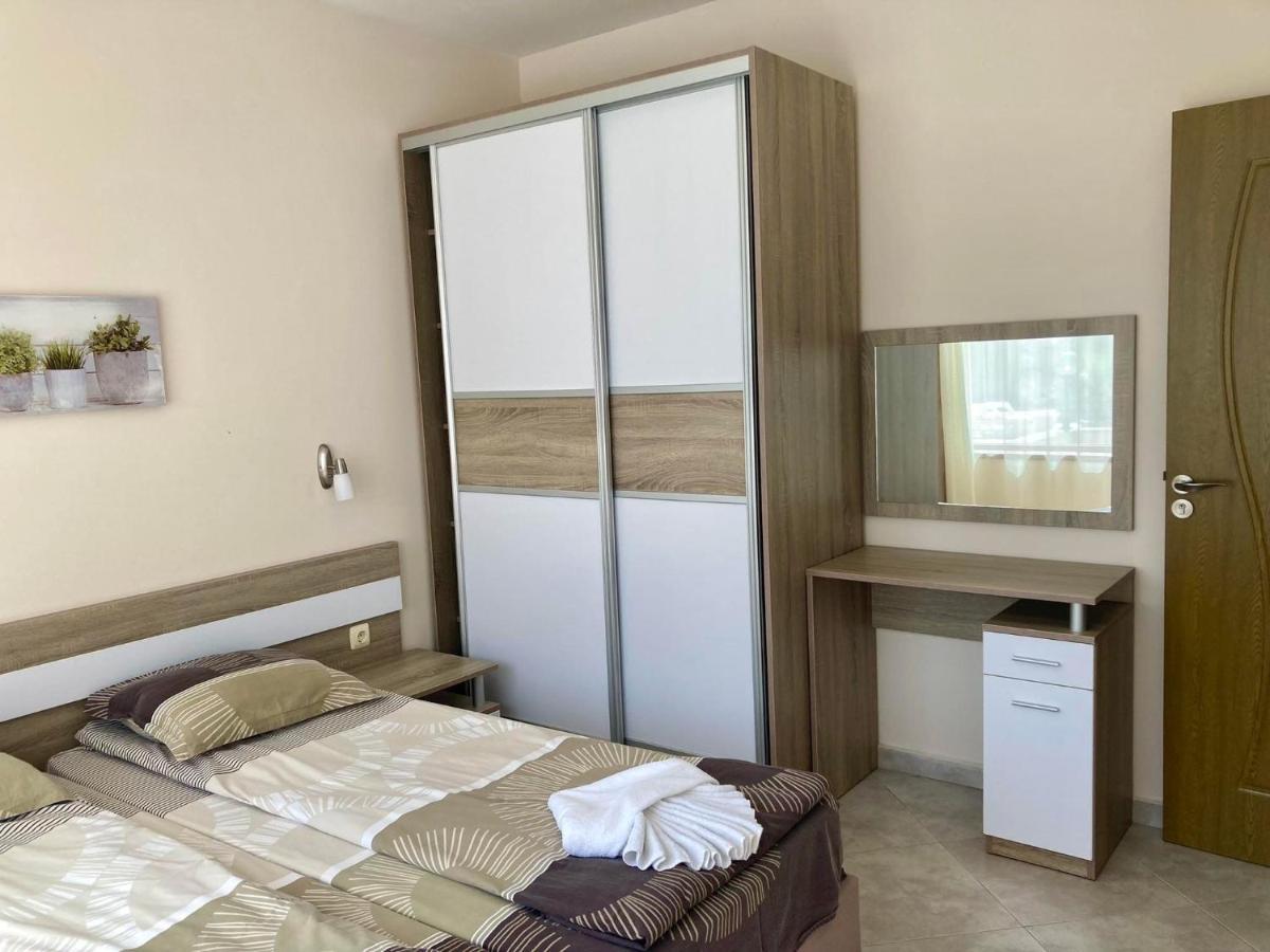 Apartments In Villas Apolon Sozopol Exteriör bild