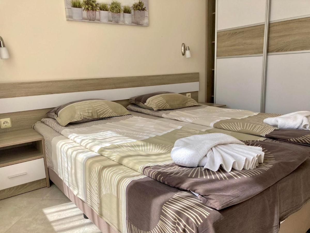 Apartments In Villas Apolon Sozopol Exteriör bild